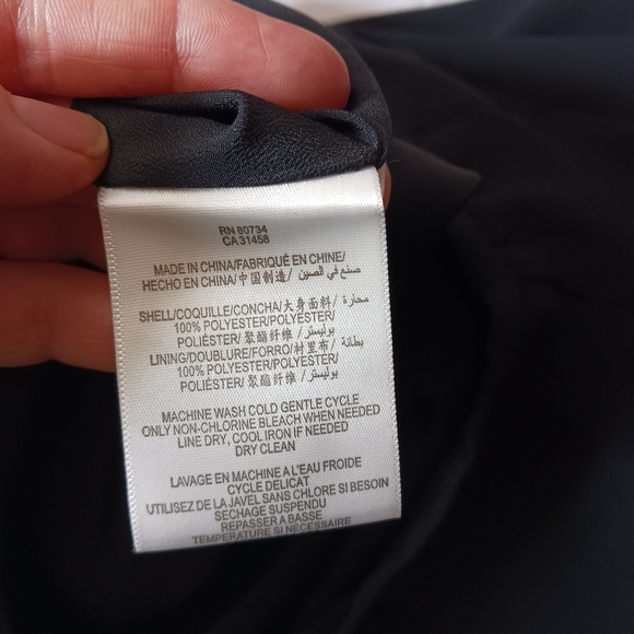 BCBGeneration Black Tulip Layer Tiered Flutter Detailed Skirt Size 4 - Picture 7 of 7